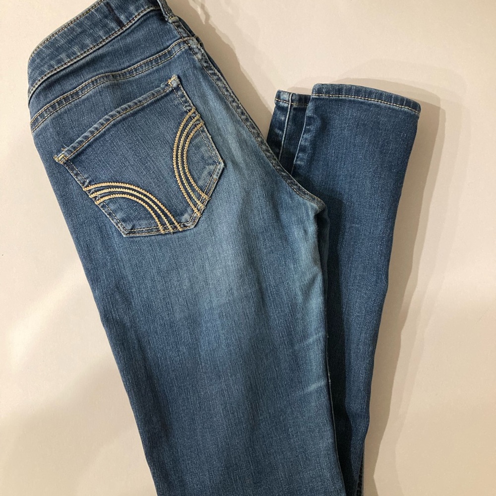 Hollister jeans, faded denim, skinny Jean, size 3.w-26l-29